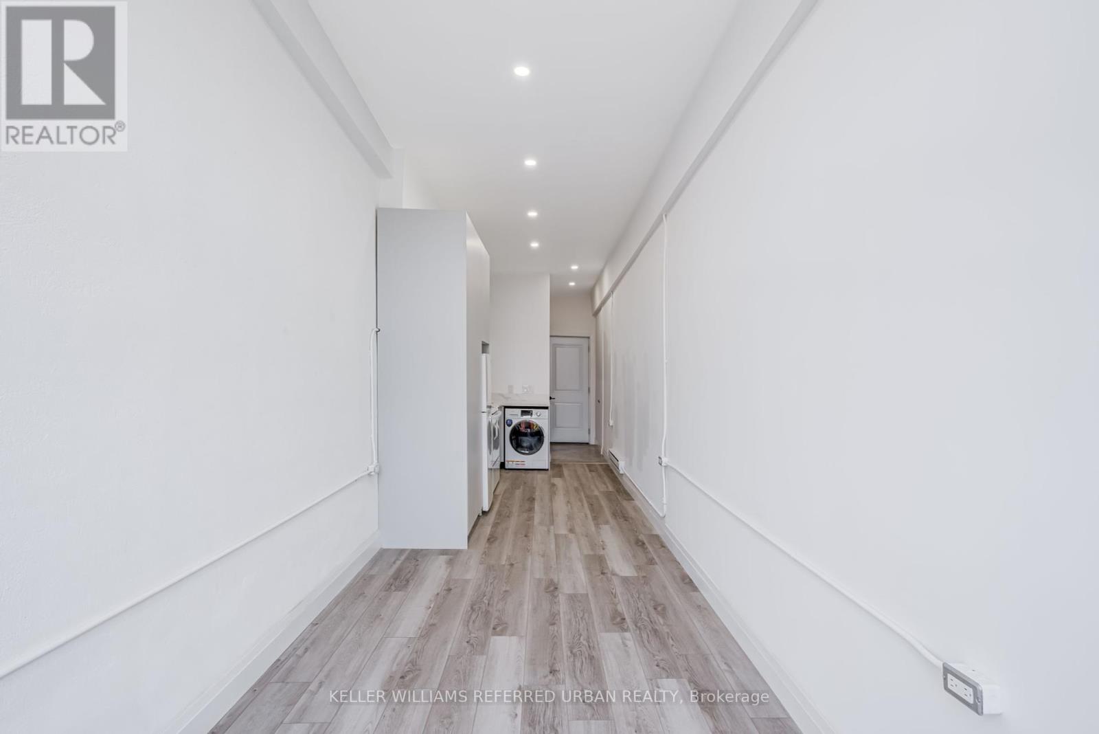 Photo 23 of 499 Danforth Avenue, Toronto ON