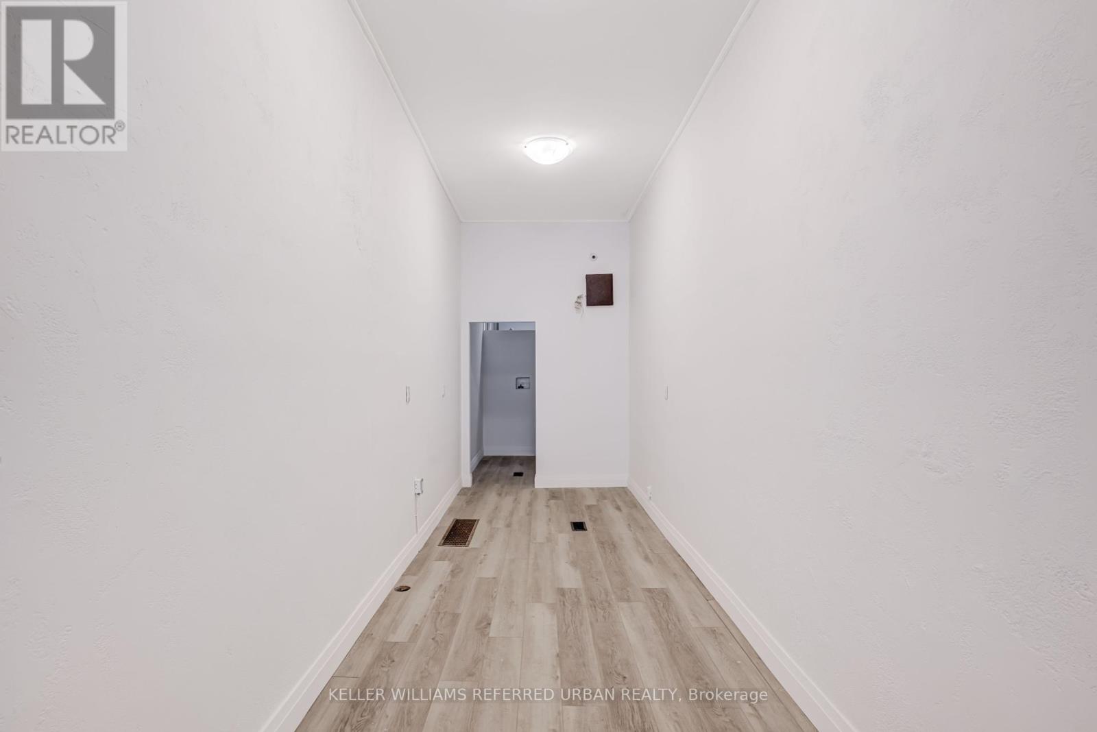 Photo 5 of 499 Danforth Avenue, Toronto ON