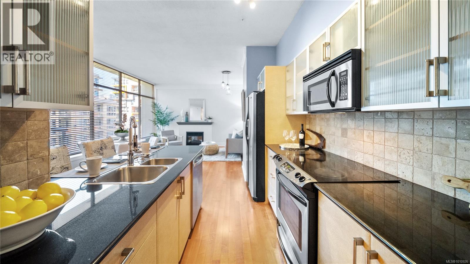 510 845 Yates Street, Victoria