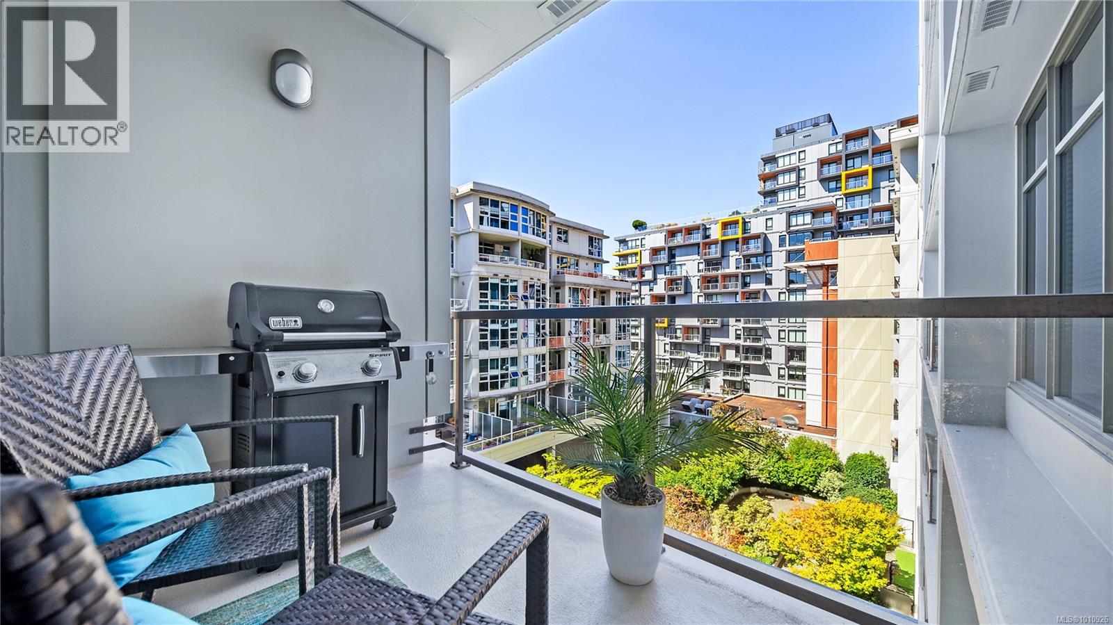 510 845 Yates Street, Victoria