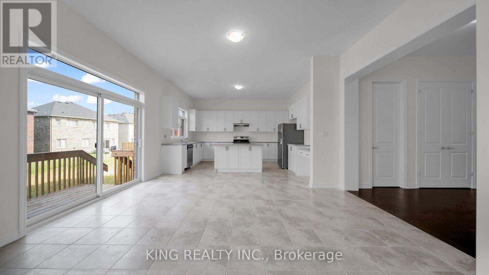 Photo 15 of 1629 Corsal Court, Innisfil ON