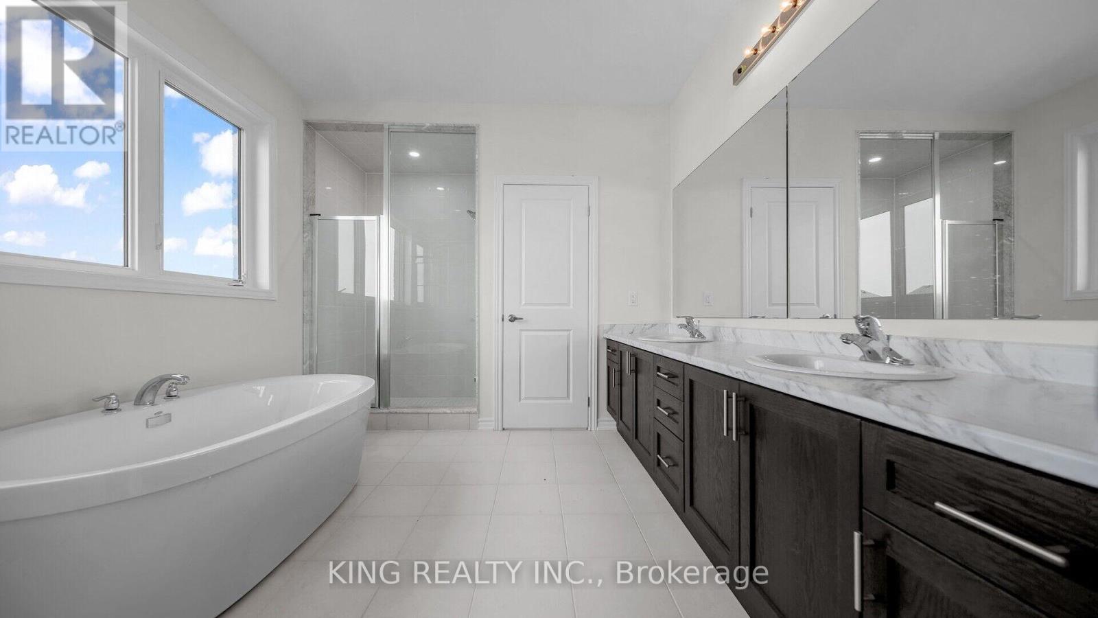 Photo 24 of 1629 Corsal Court, Innisfil ON