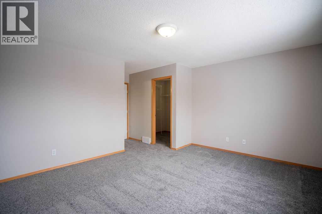 Single Family House for Sale in  Taralea Bay NE Taradale Calgary 