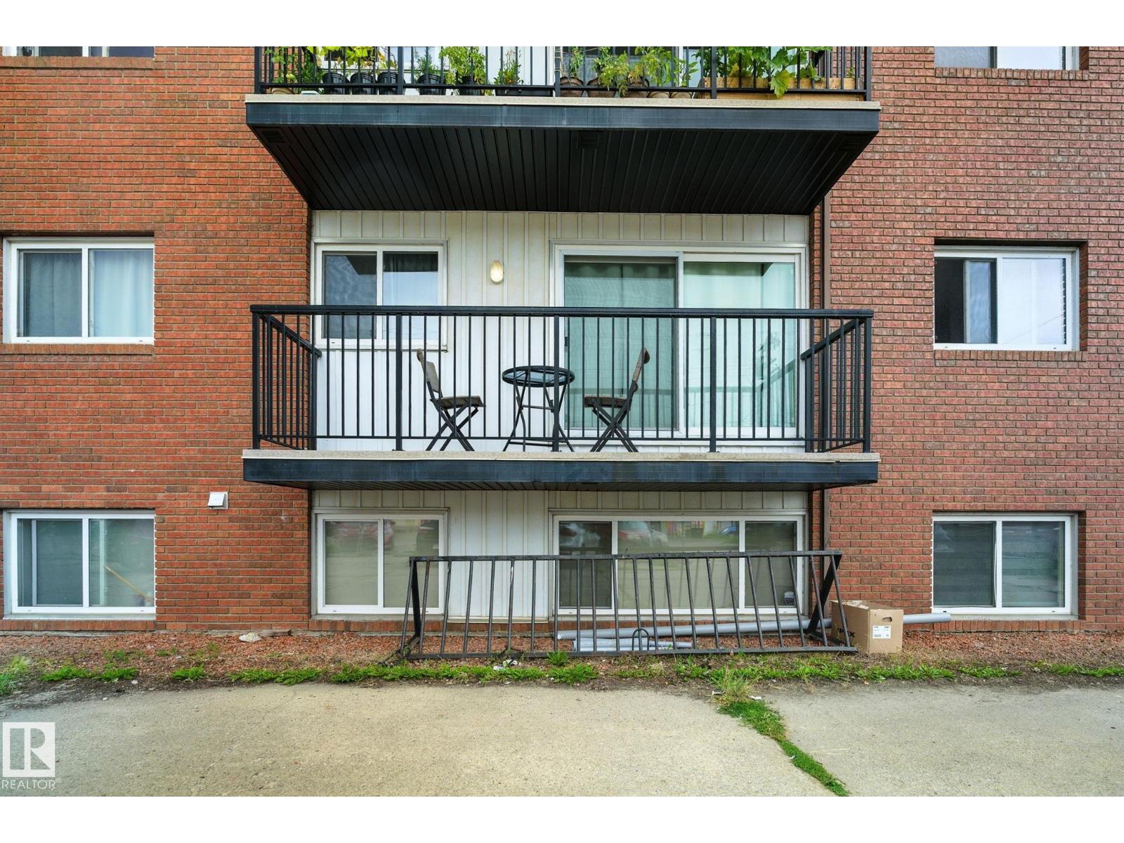Photo 2 of 202 10149 83 Av Nw, Edmonton AB