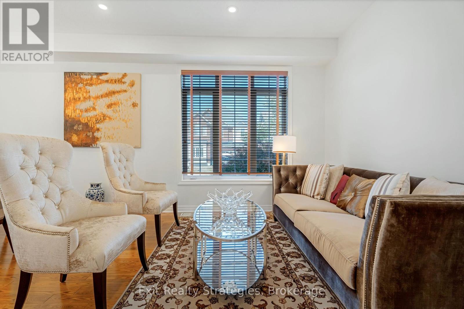Photo 11 of 100 Springstead Avenue, Hamilton ON