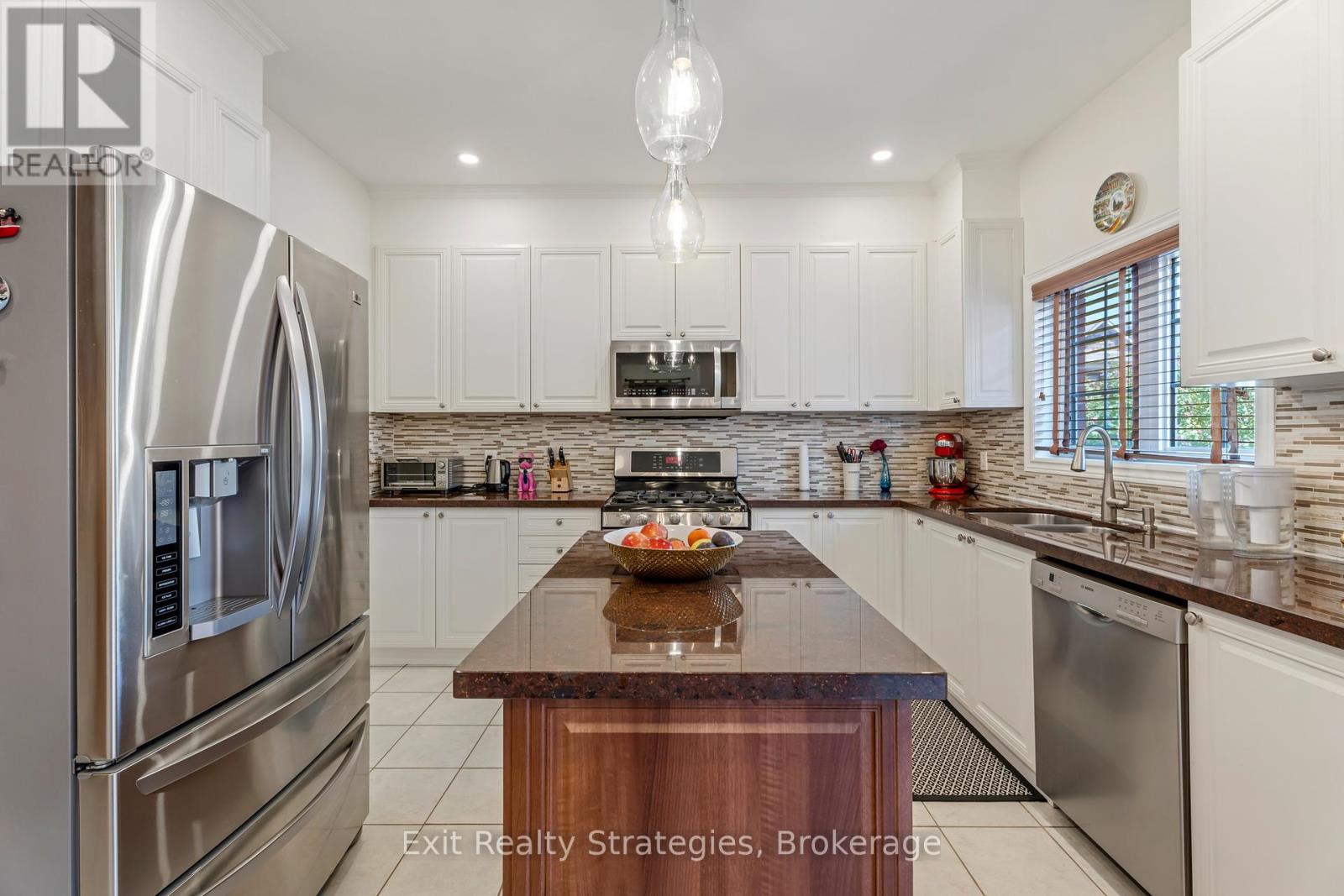 Photo 13 of 100 Springstead Avenue, Hamilton ON