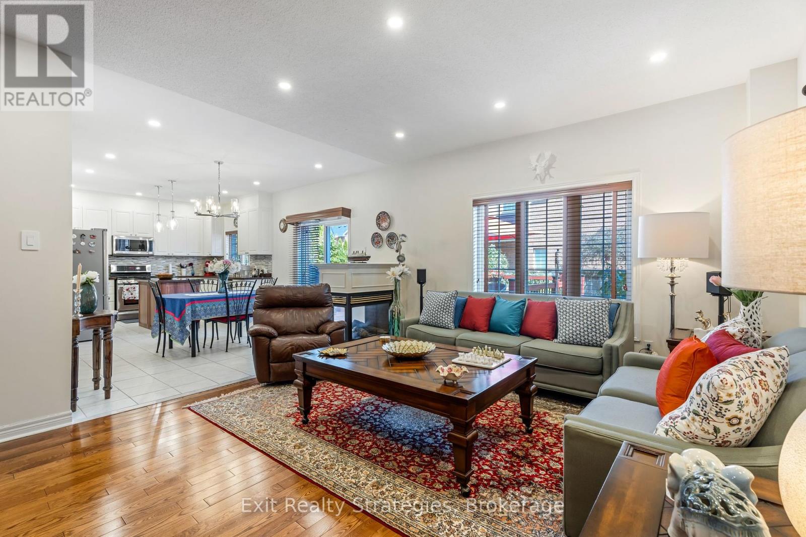 Photo 17 of 100 Springstead Avenue, Hamilton ON