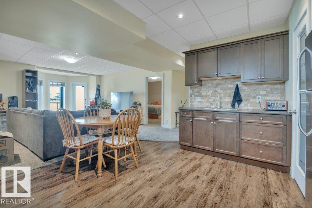 Photo 24 of 53 Douglas Cr, Leduc AB