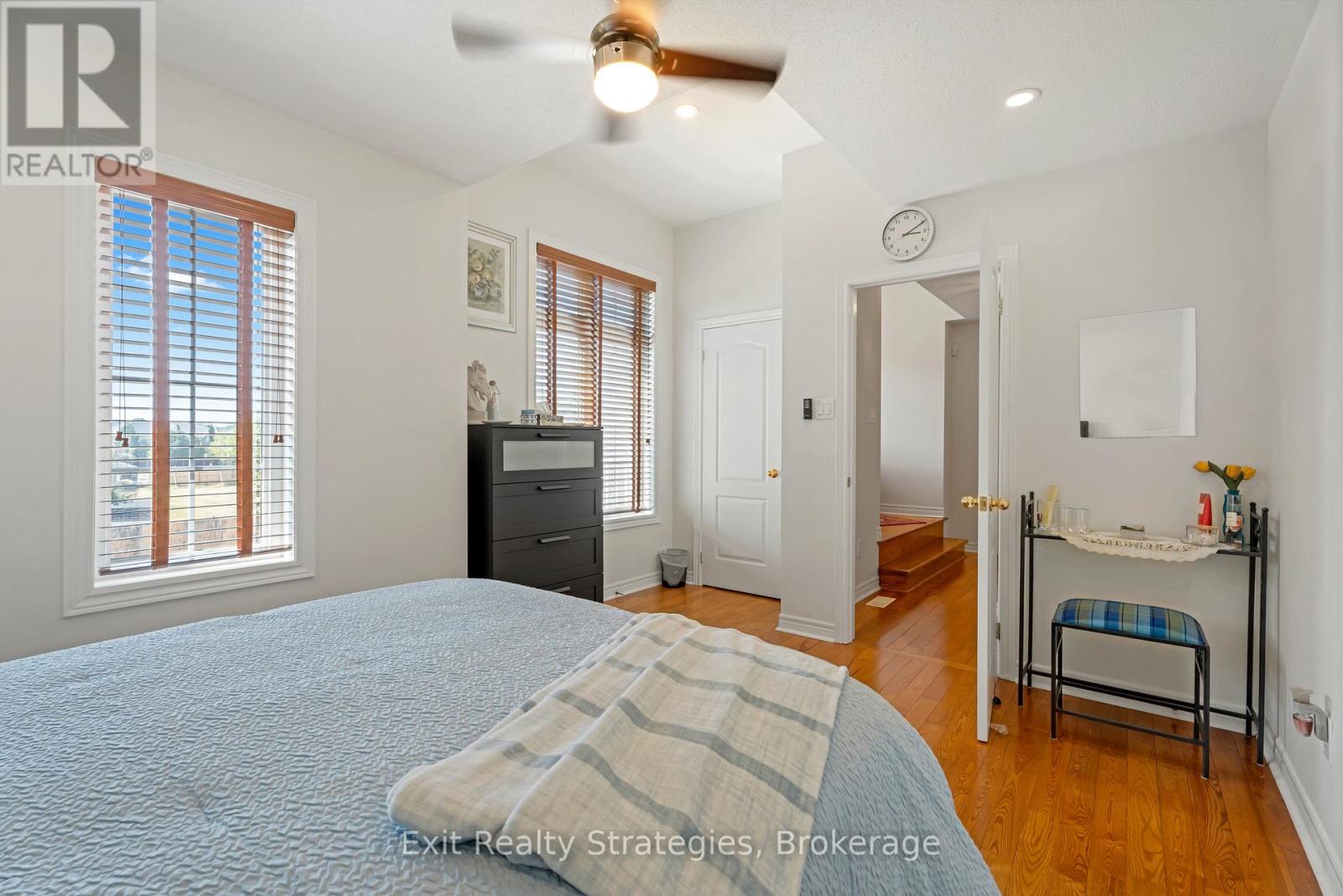 Photo 27 of 100 Springstead Avenue, Hamilton ON