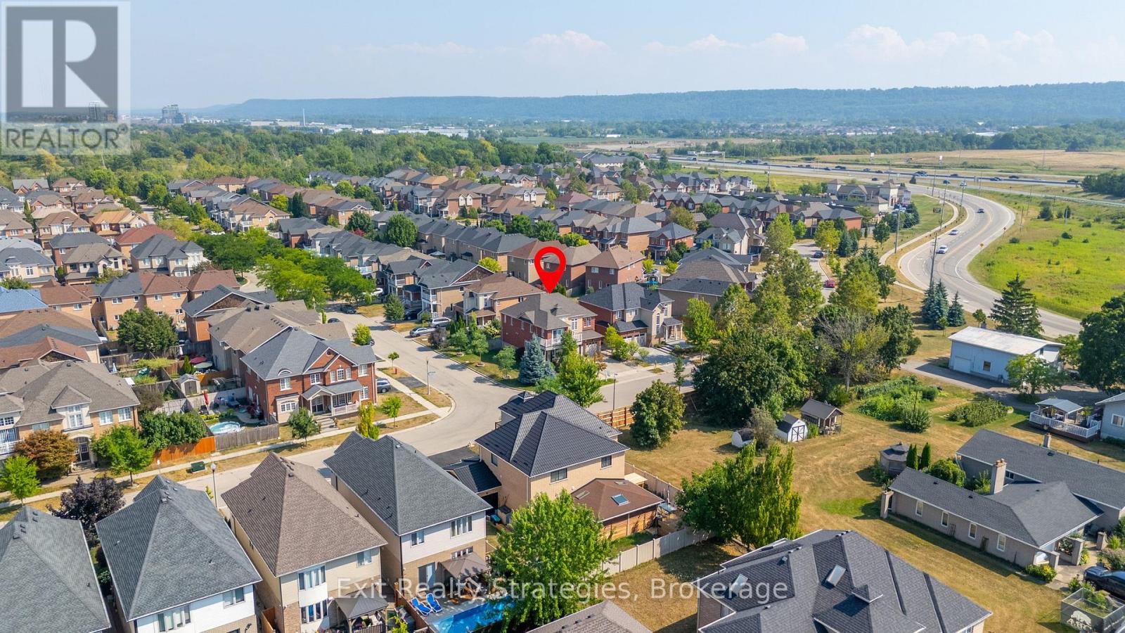 Photo 40 of 100 Springstead Avenue, Hamilton ON
