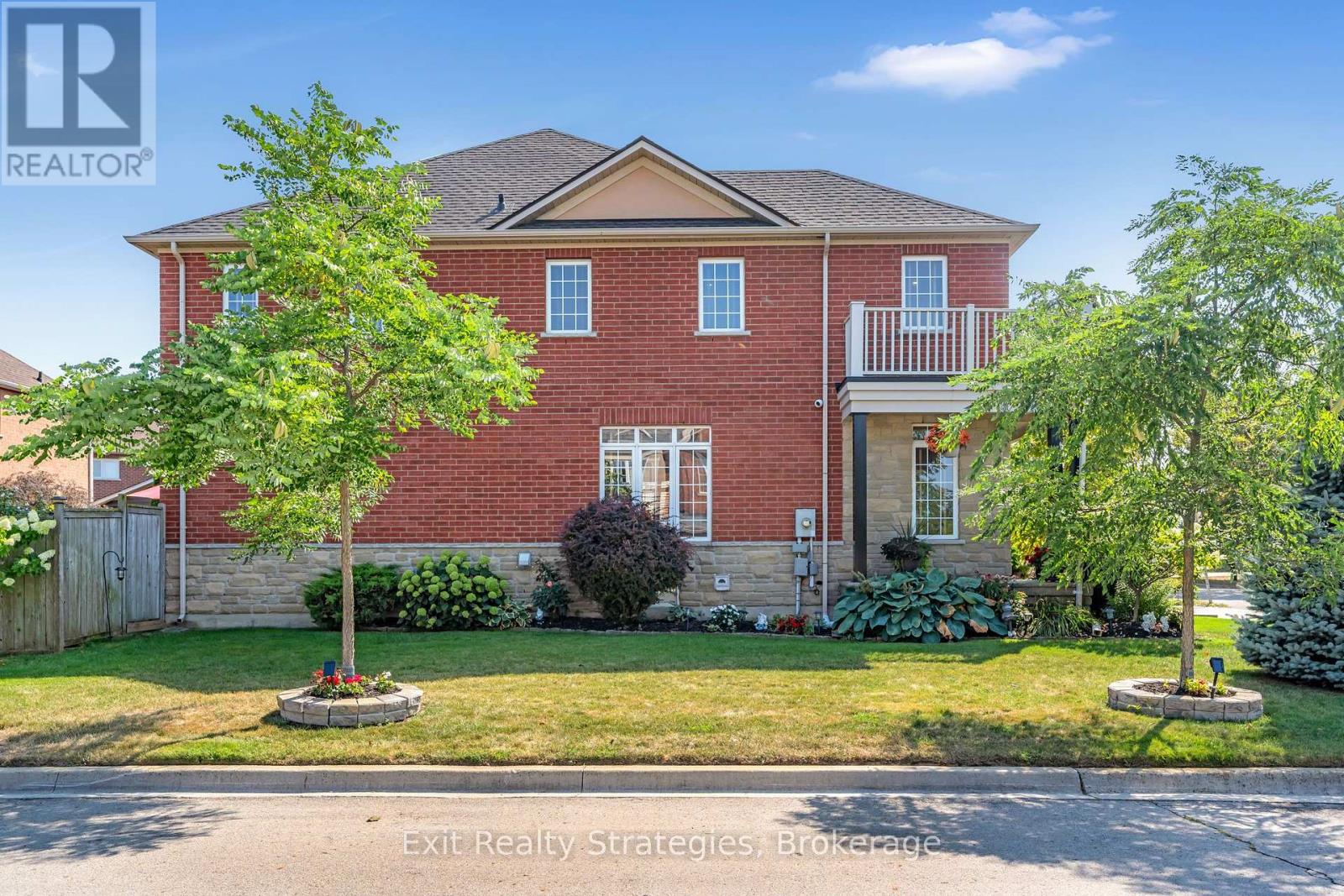 Photo 5 of 100 Springstead Avenue, Hamilton ON