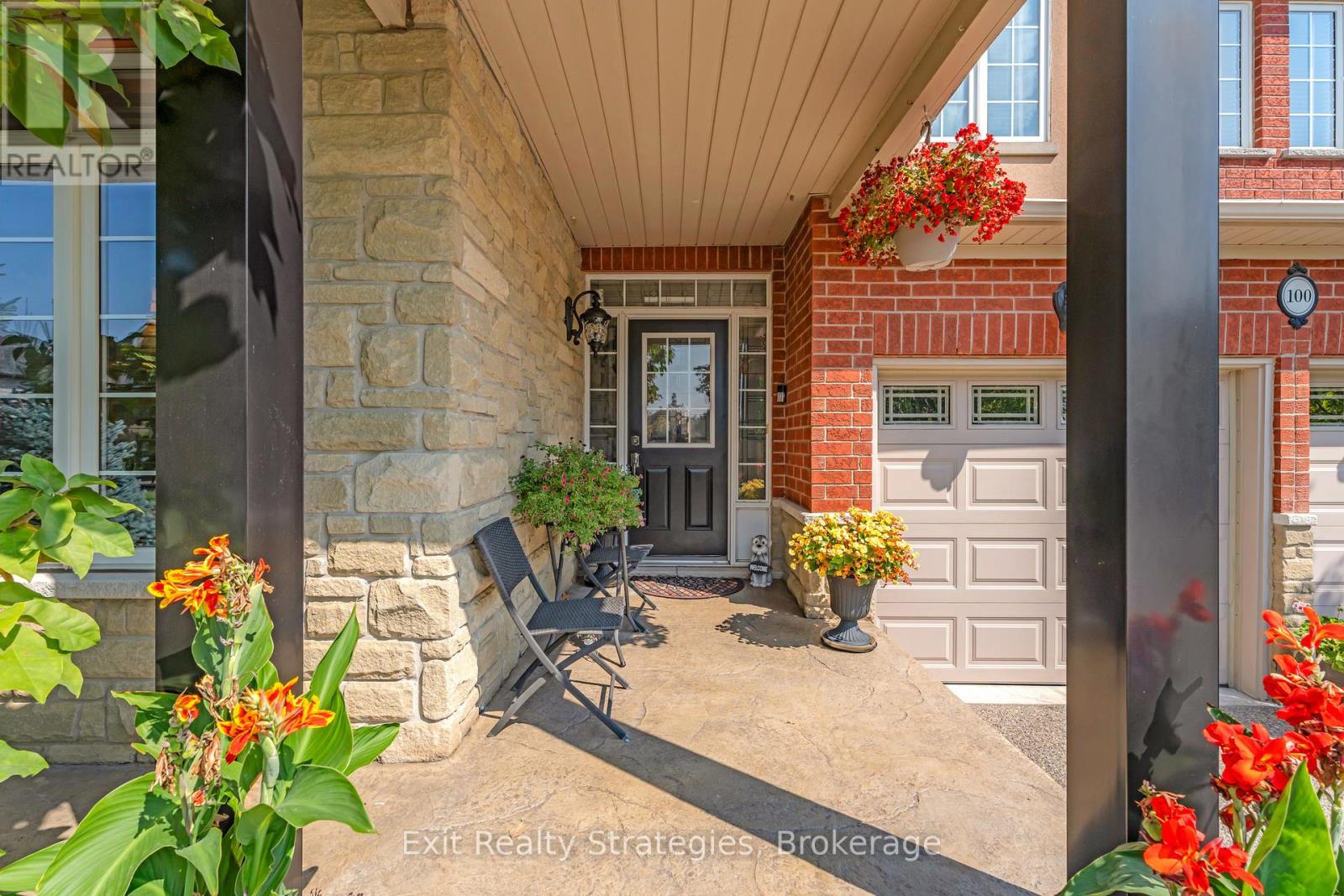 Photo 7 of 100 Springstead Avenue, Hamilton ON