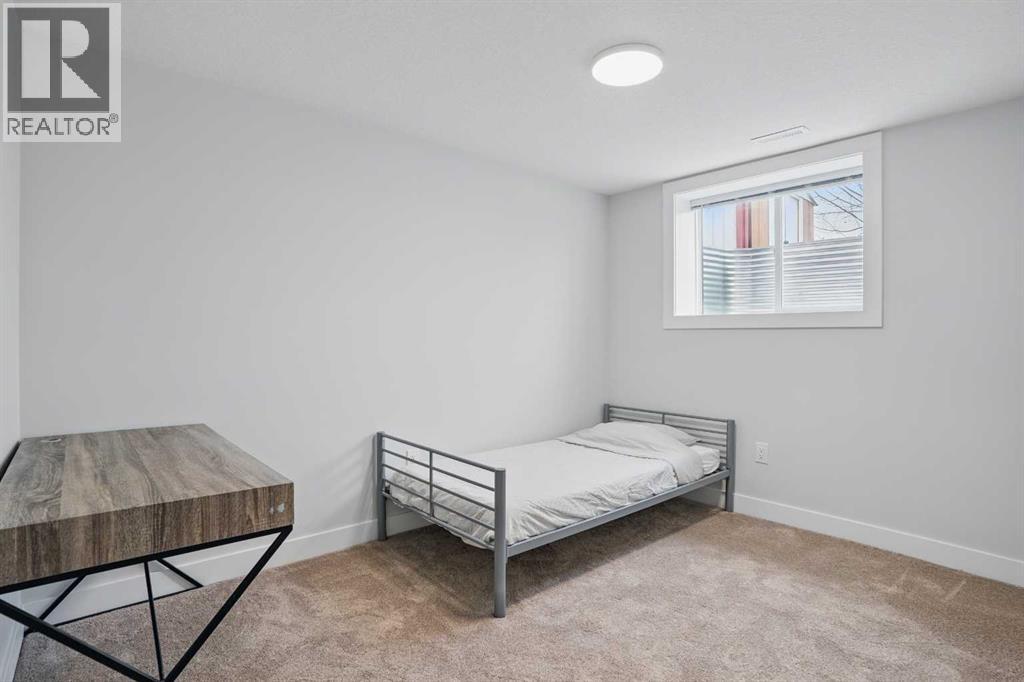 Single Family House for Sale in  Deer Park Place SE Deer Run Calgary 