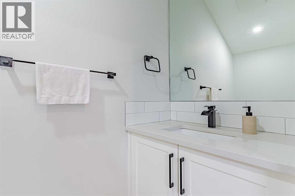 Single Family House for Sale in  Deer Park Place SE Deer Run Calgary 