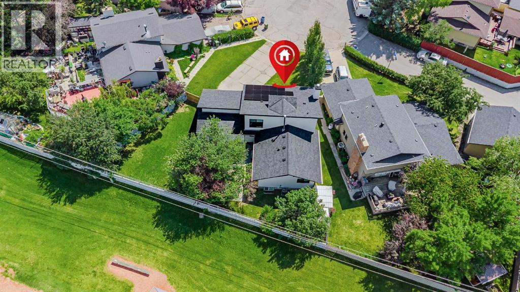 Single Family House for Sale in  Deer Park Place SE Deer Run Calgary 