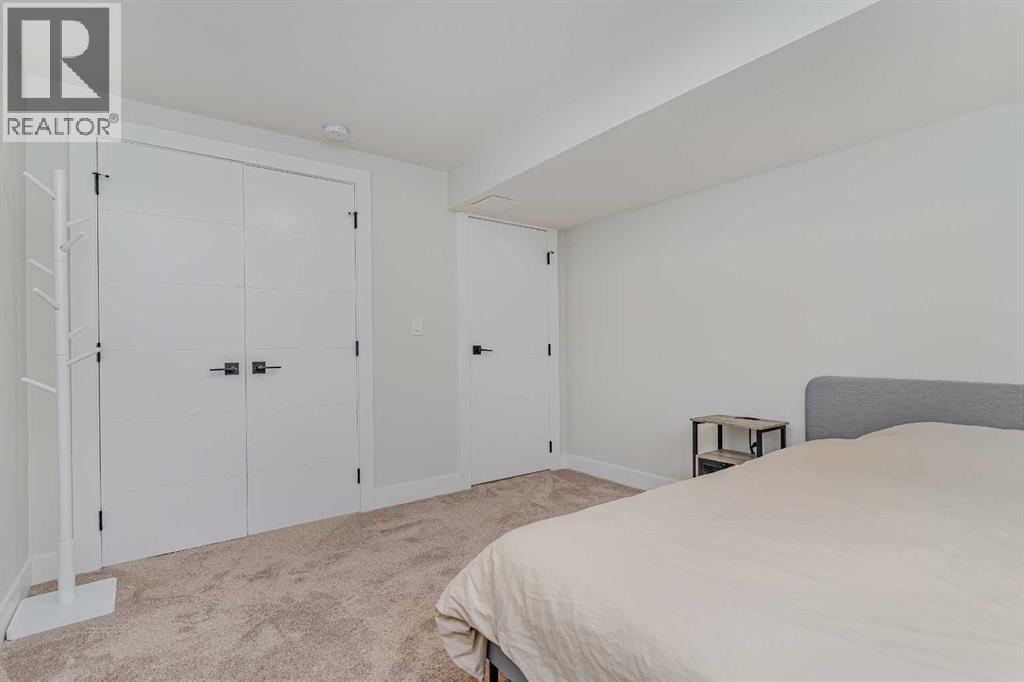 Single Family House for Sale in  Deer Park Place SE Deer Run Calgary 