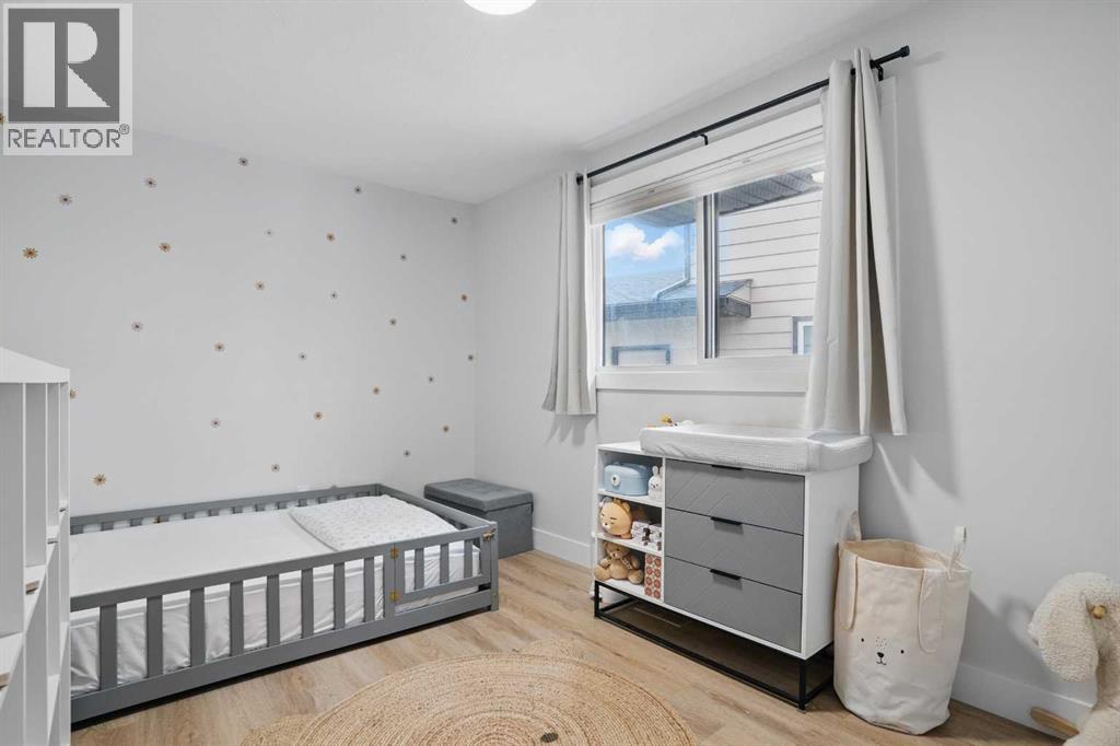 Single Family House for Sale in  Deer Park Place SE Deer Run Calgary 