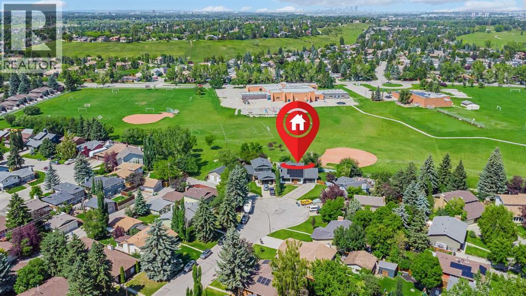 Single Family House for Sale in  Deer Park Place SE Deer Run Calgary 