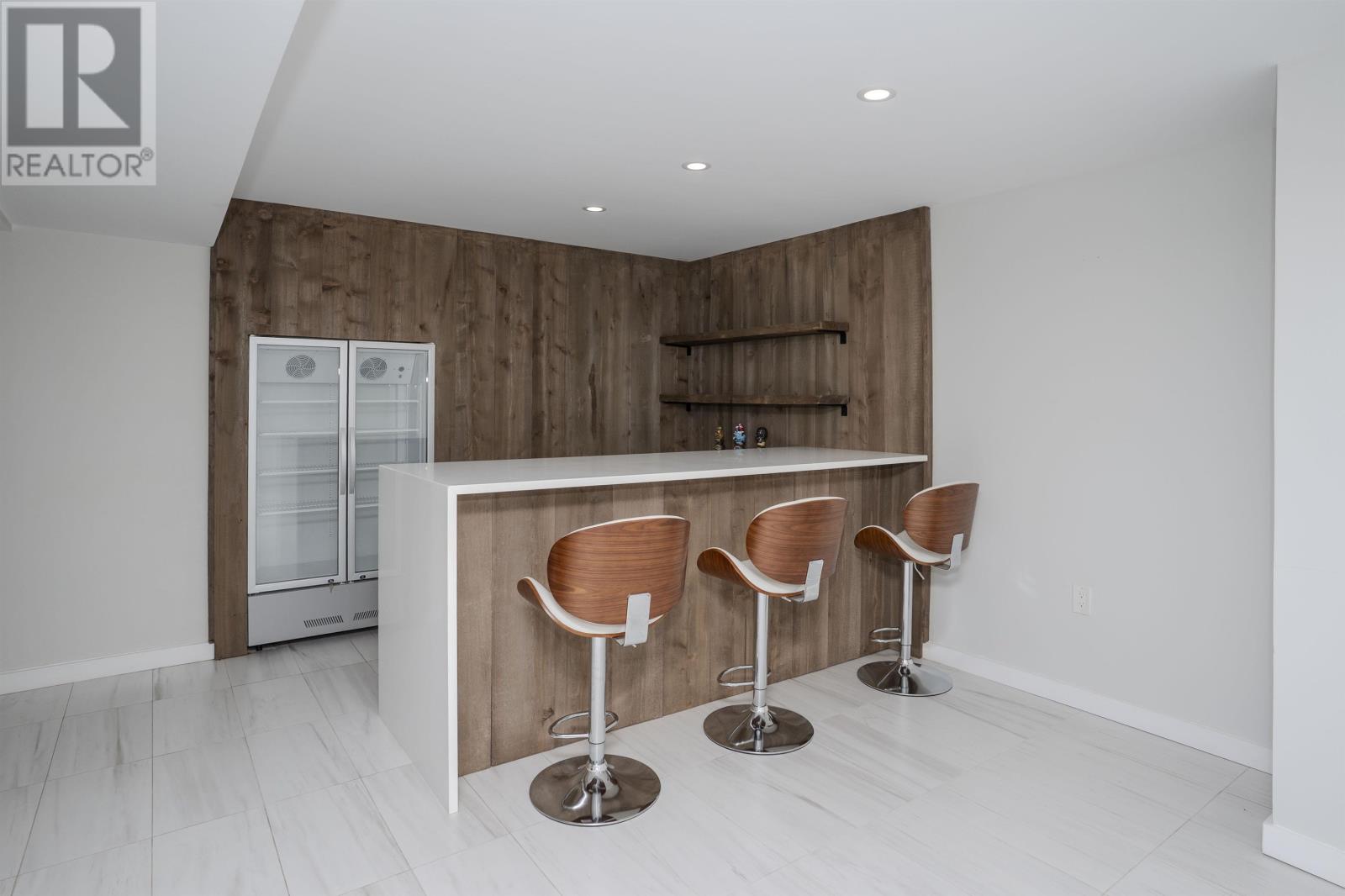 Photo 21 of 121 Chercover Dr, Thunder Bay ON