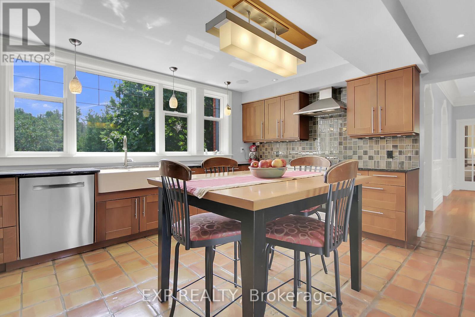 Photo 11 of 3554 Vaughan Side Road, Ottawa ON