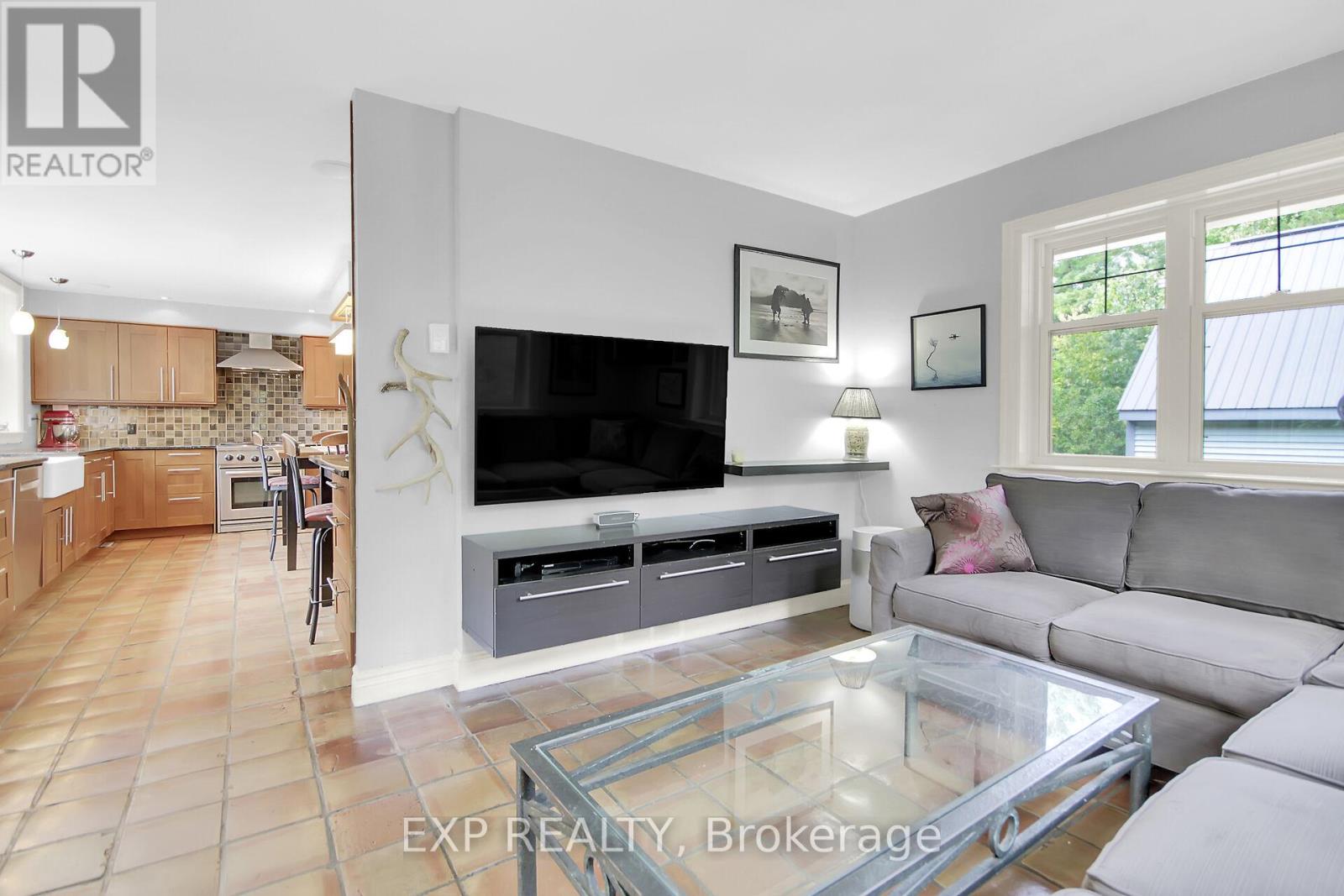 Photo 15 of 3554 Vaughan Side Road, Ottawa ON