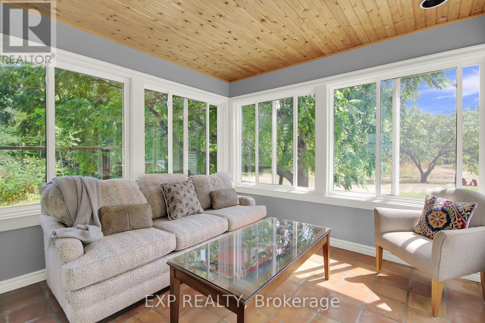 Photo 16 of 3554 Vaughan Side Road, Ottawa ON