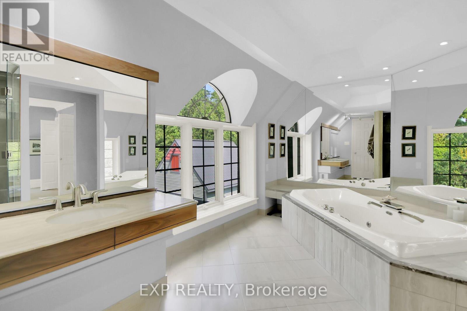 Photo 20 of 3554 Vaughan Side Road, Ottawa ON