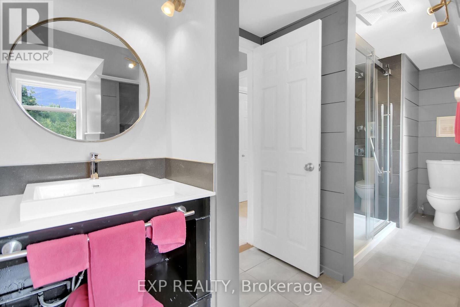 Photo 26 of 3554 Vaughan Side Road, Ottawa ON