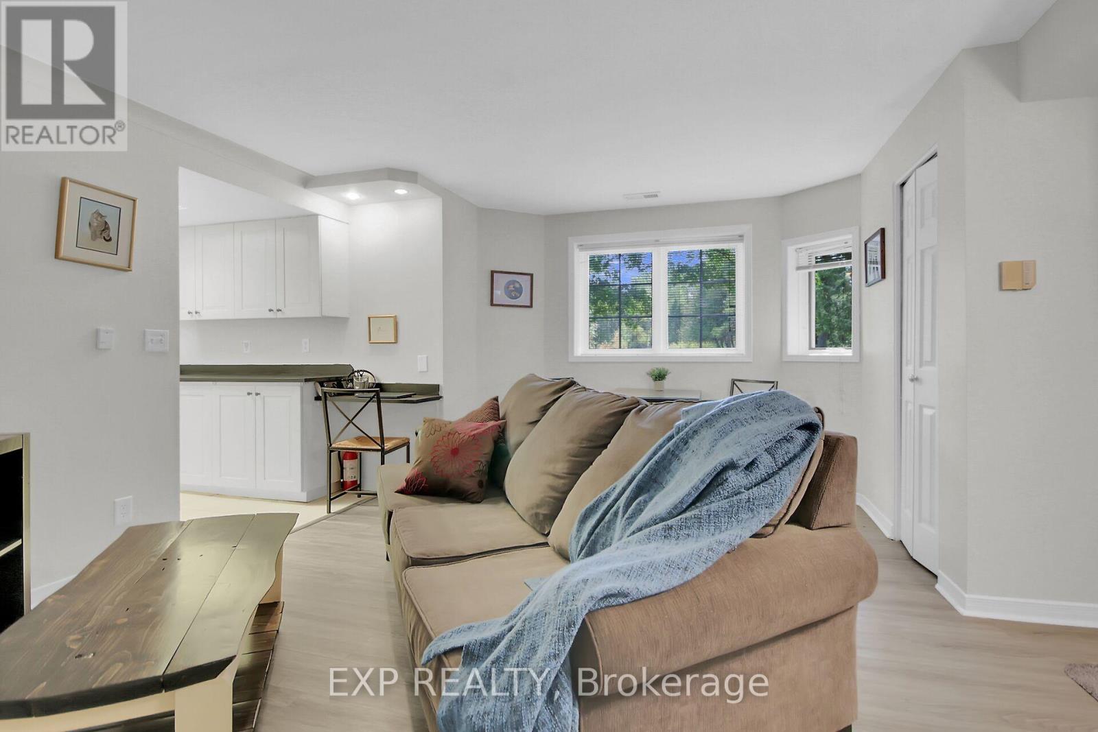 Photo 29 of 3554 Vaughan Side Road, Ottawa ON