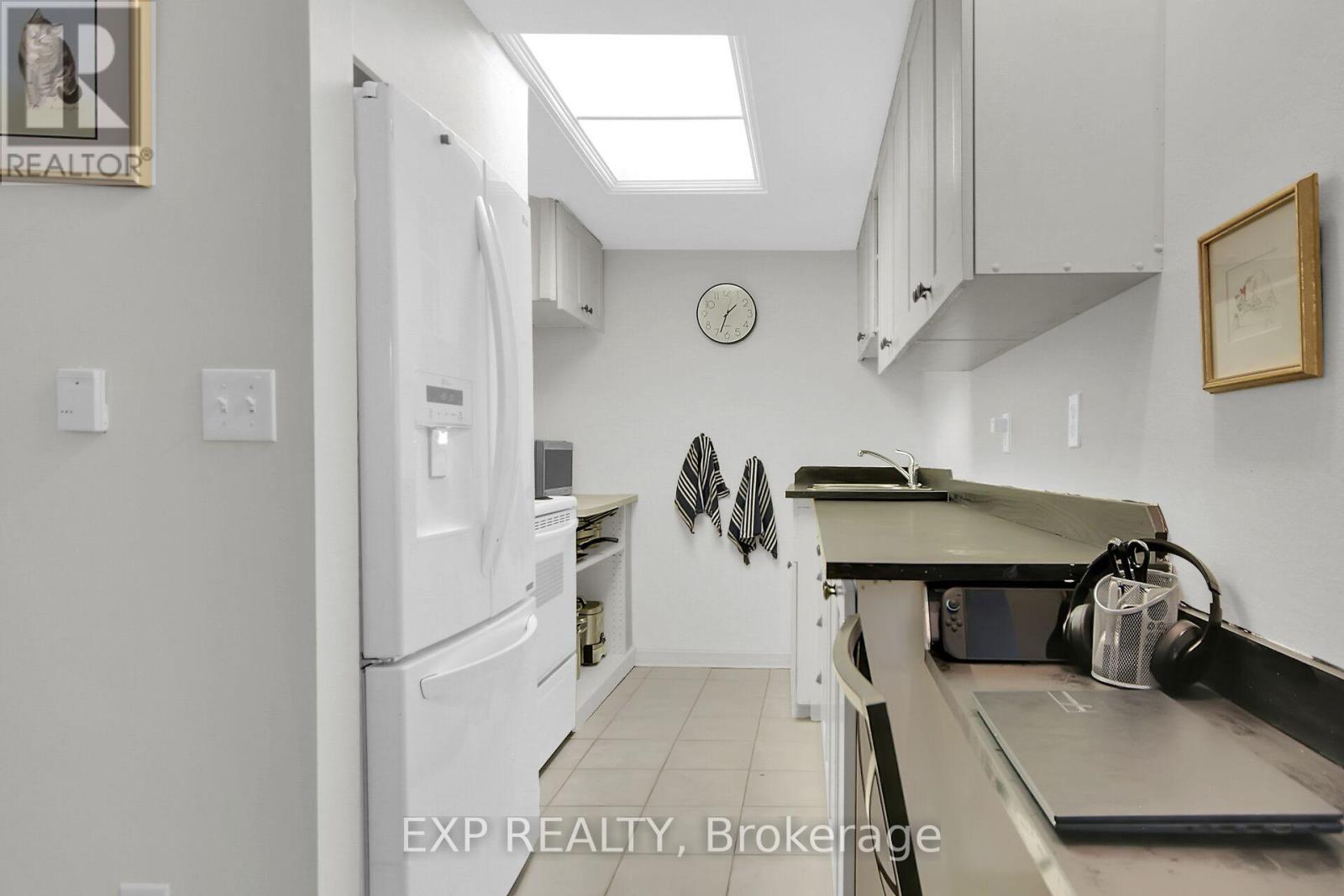 Photo 32 of 3554 Vaughan Side Road, Ottawa ON