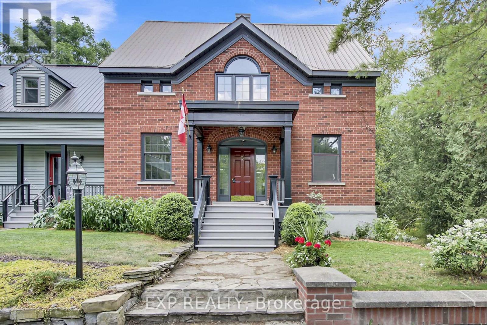 Front Porch & Entrance.
