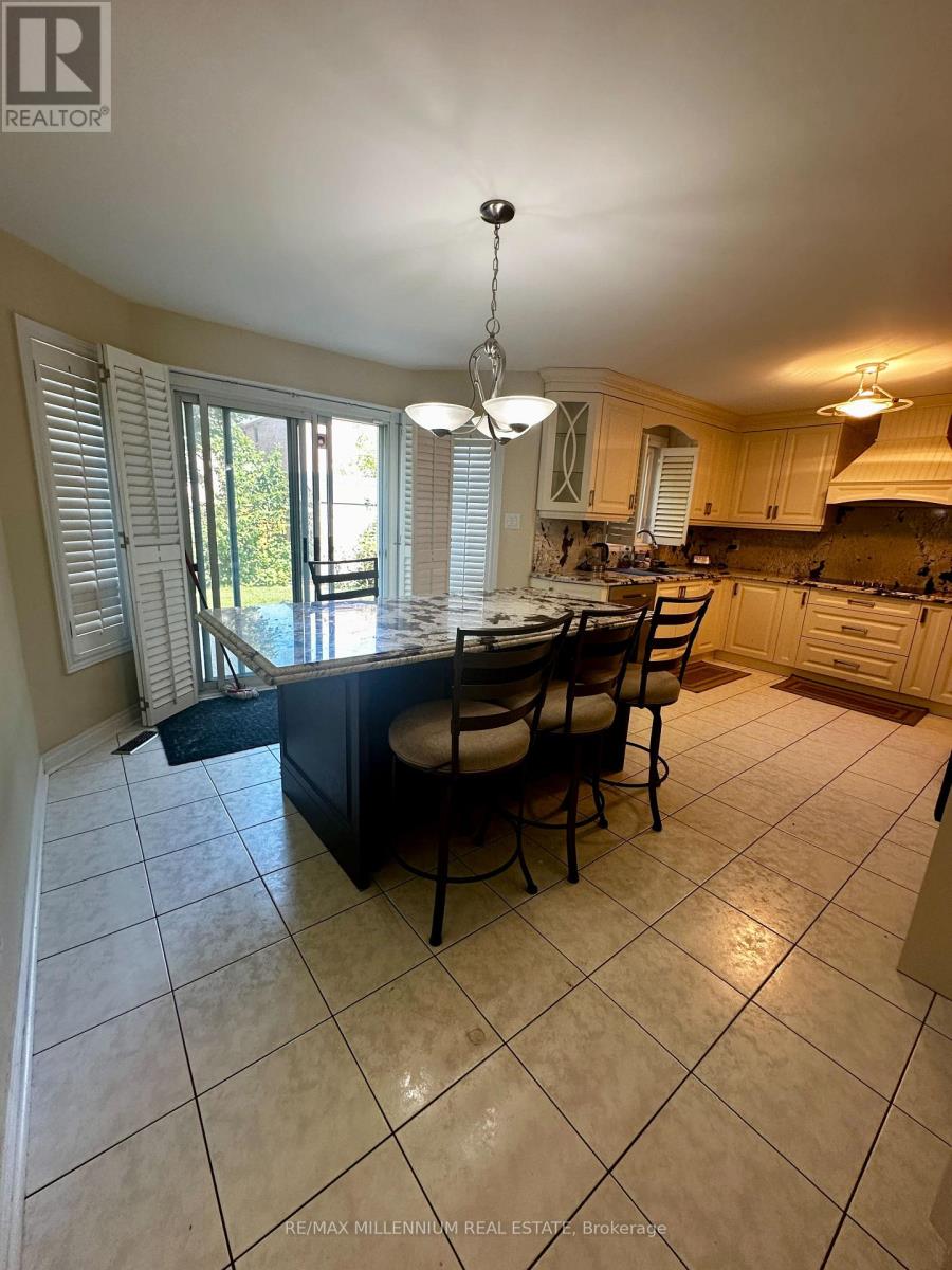 Photo 11 of Upper 3091 Eden Oak Crescent, Mississauga ON