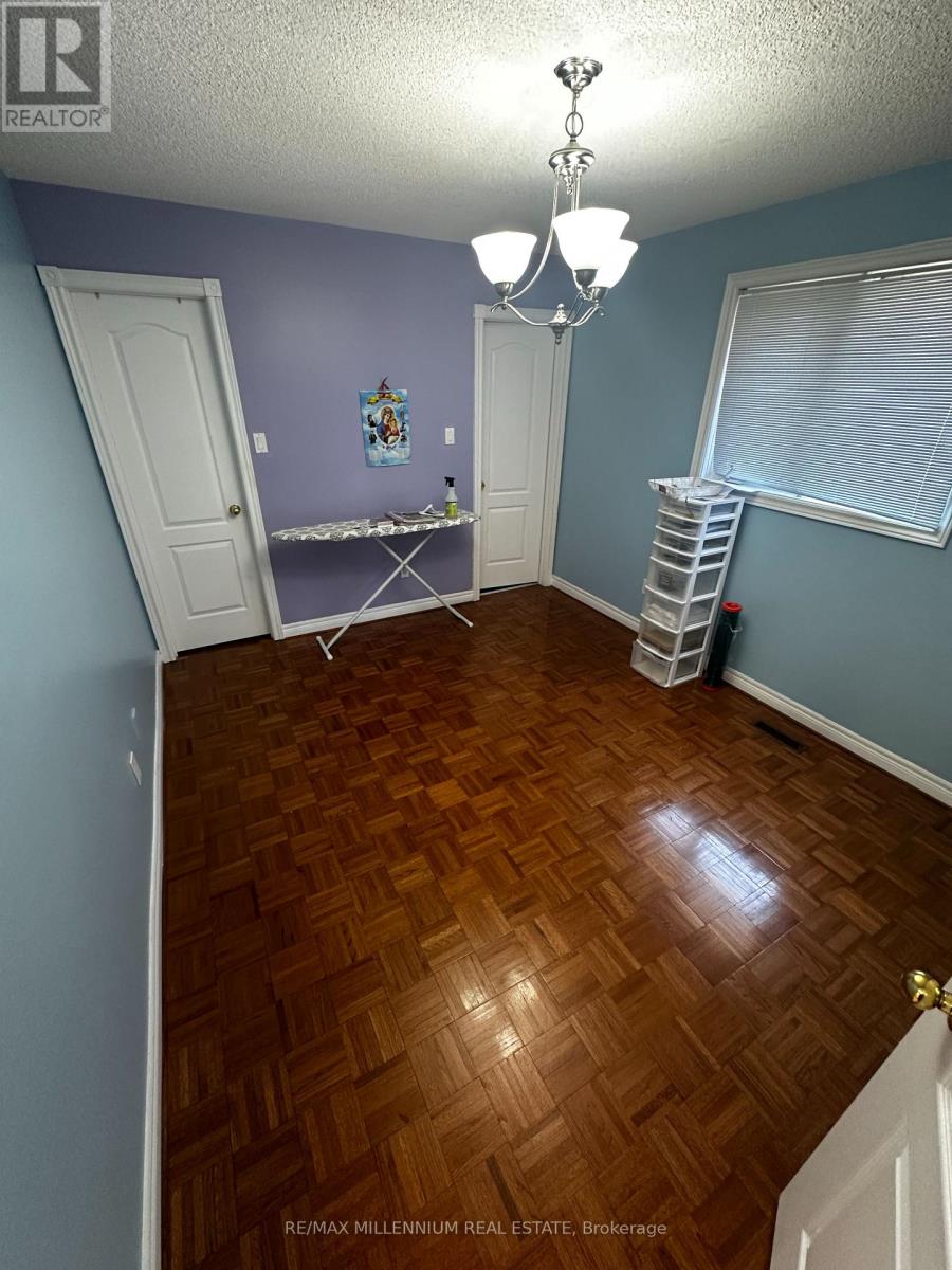 Photo 30 of Upper 3091 Eden Oak Crescent, Mississauga ON