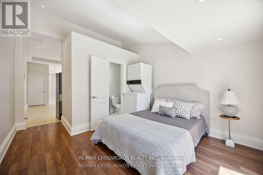 Photo 5 of Main Fl 148 Fifth Street, Toronto ON