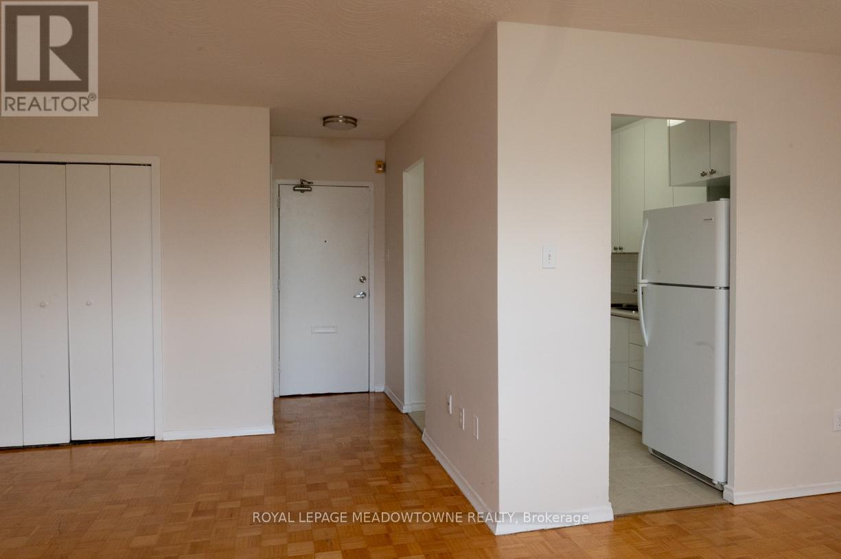 Photo 23 of 405 1017 Seneca Avenue, Mississauga ON