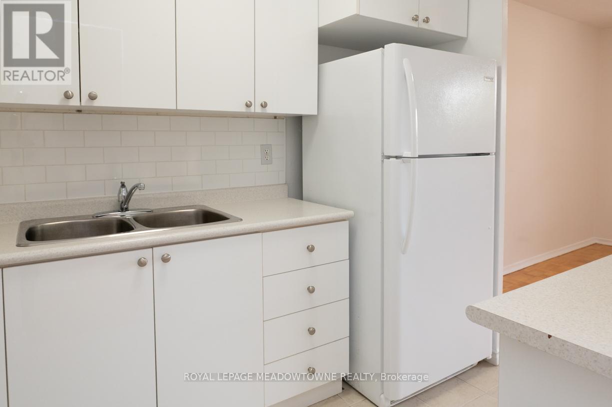 Photo 18 of 405 1017 Seneca Avenue, Mississauga ON