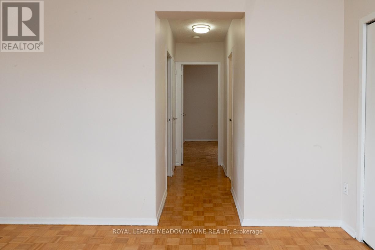 Photo 12 of 405 1017 Seneca Avenue, Mississauga ON