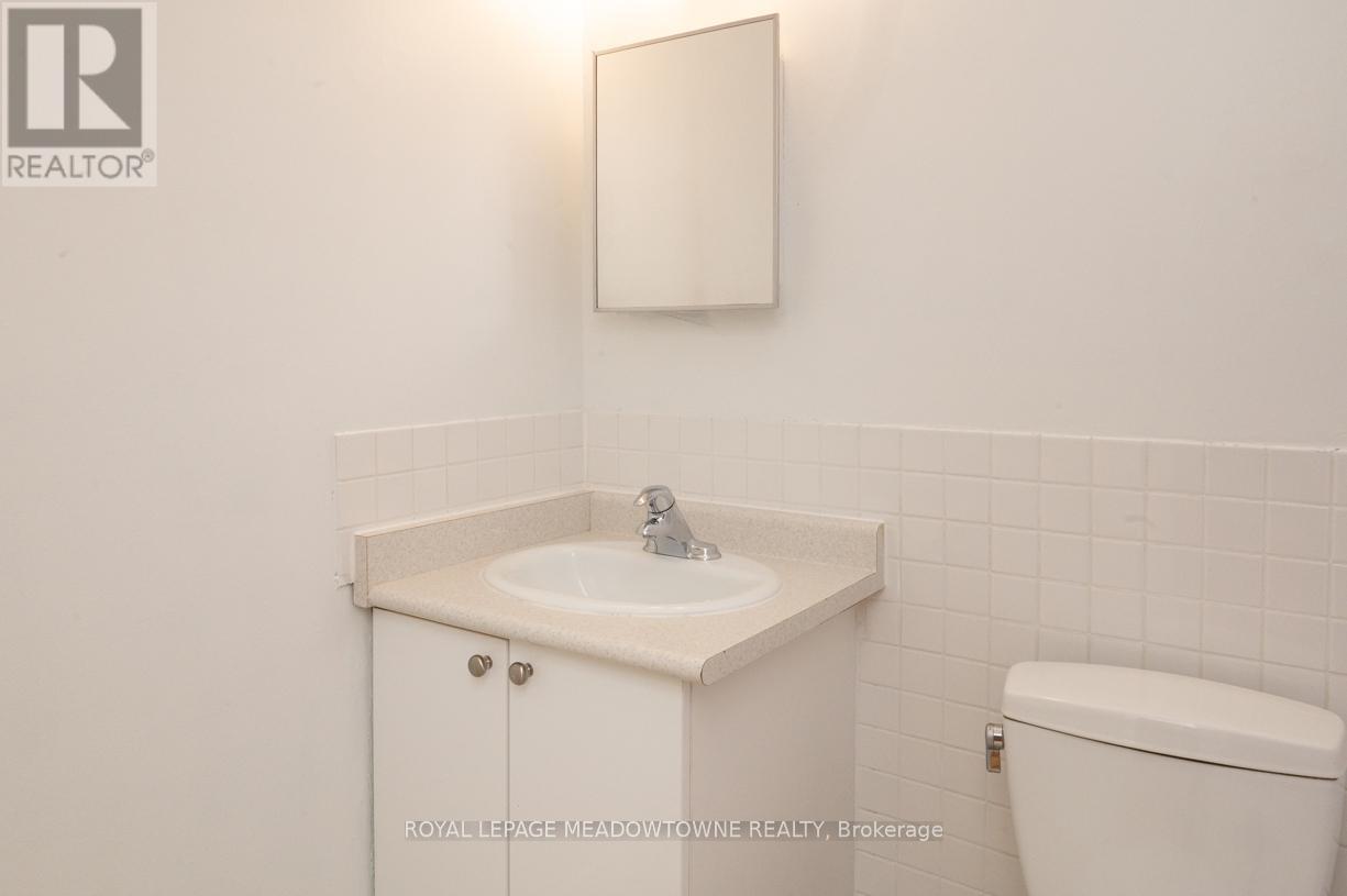 Photo 7 of 405 1017 Seneca Avenue, Mississauga ON