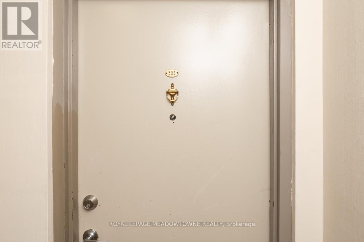 Photo 17 of 405 1017 Seneca Avenue, Mississauga ON