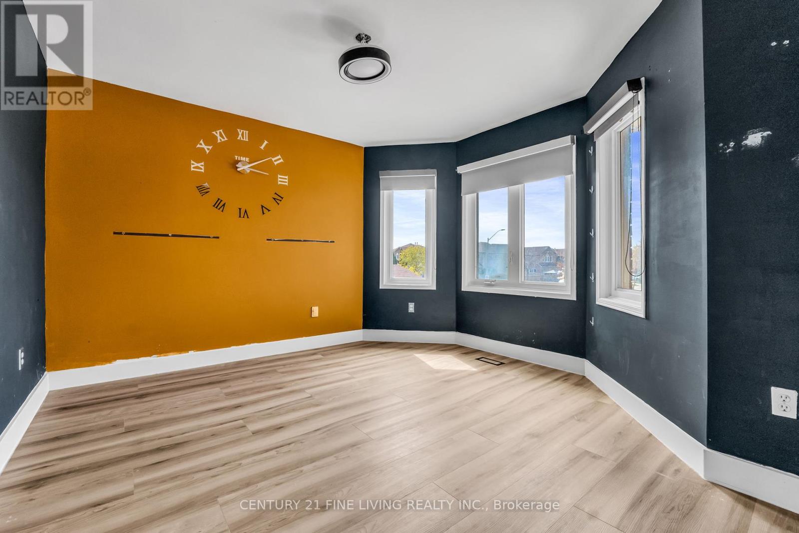 Photo 24 of 6571 Alderwood Trail, Mississauga ON