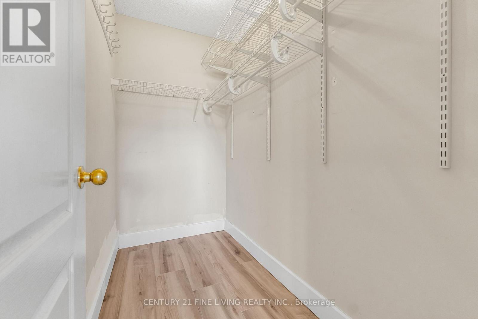 Photo 28 of 6571 Alderwood Trail, Mississauga ON