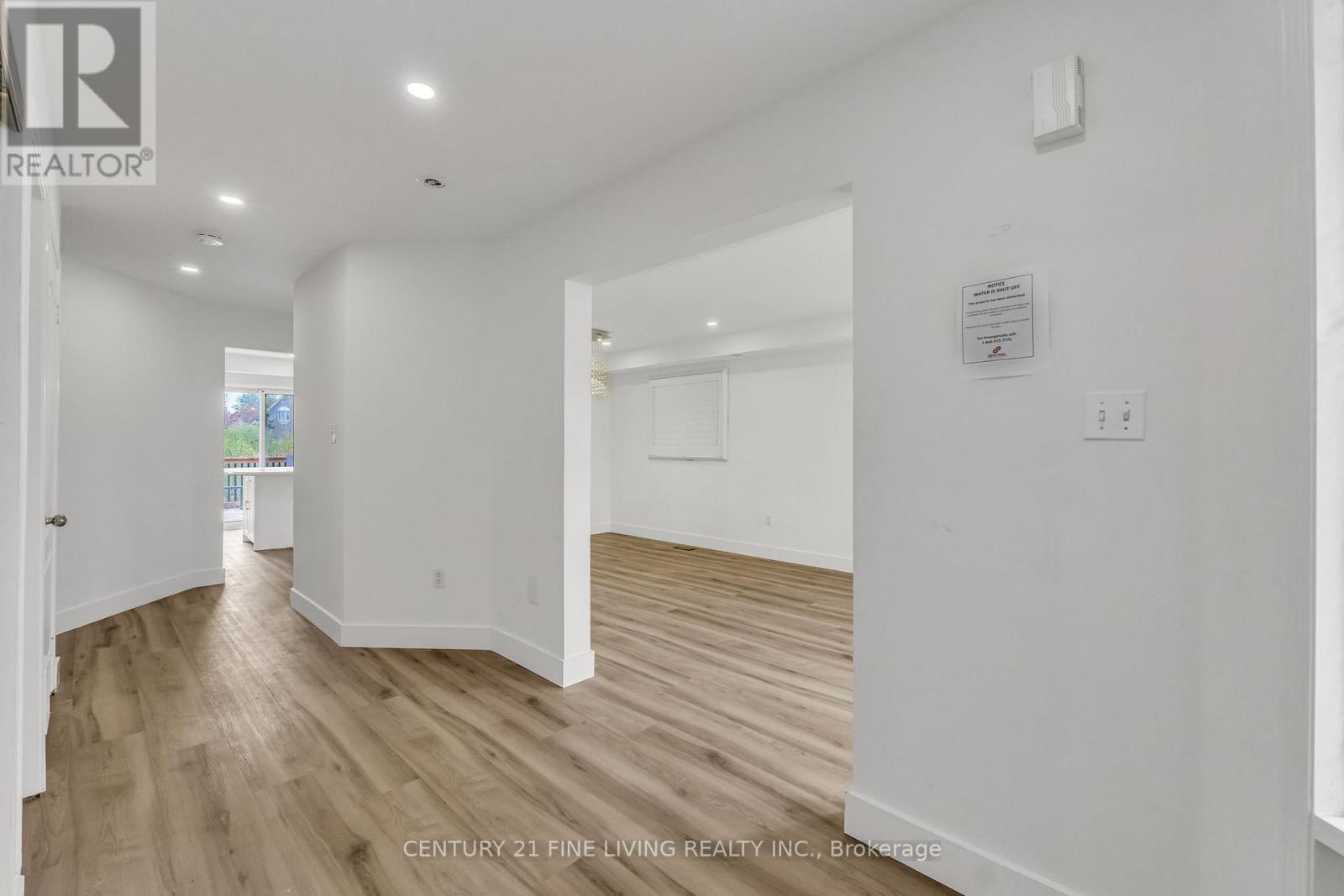 Photo 5 of 6571 Alderwood Trail, Mississauga ON