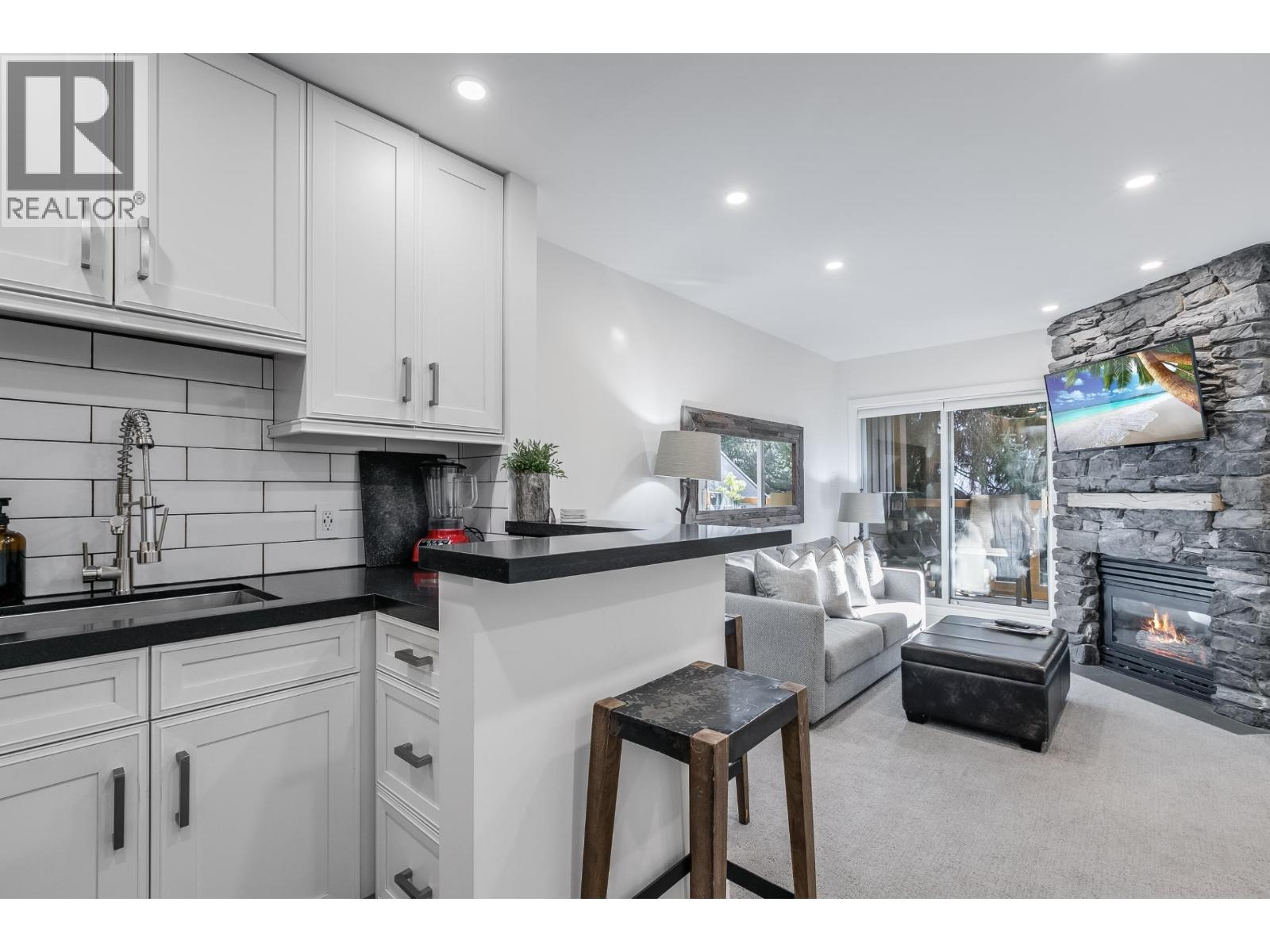 63 4388 NORTHLANDS BOULEVARD, Whistler