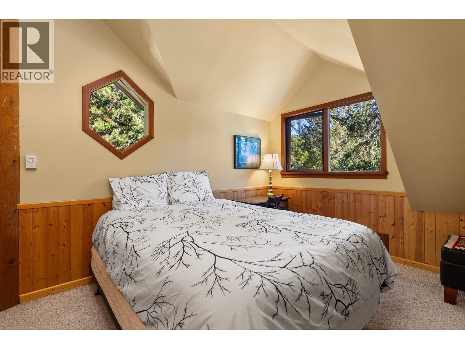 9551 EMERALD DRIVE, Whistler