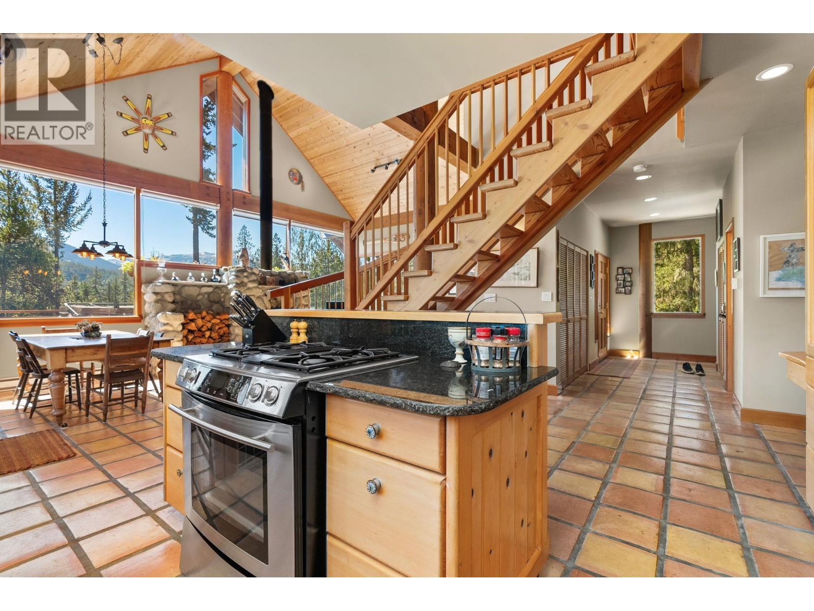 9551 EMERALD DRIVE, Whistler