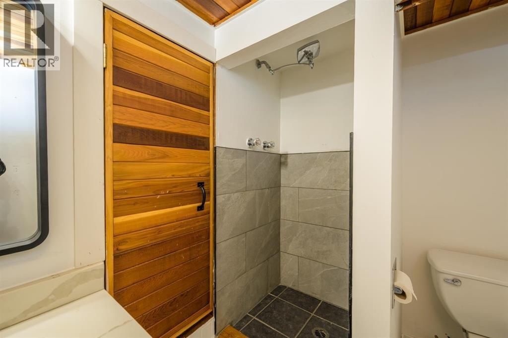 Photo 12 of 8110 Hart Highway, Prince George BC