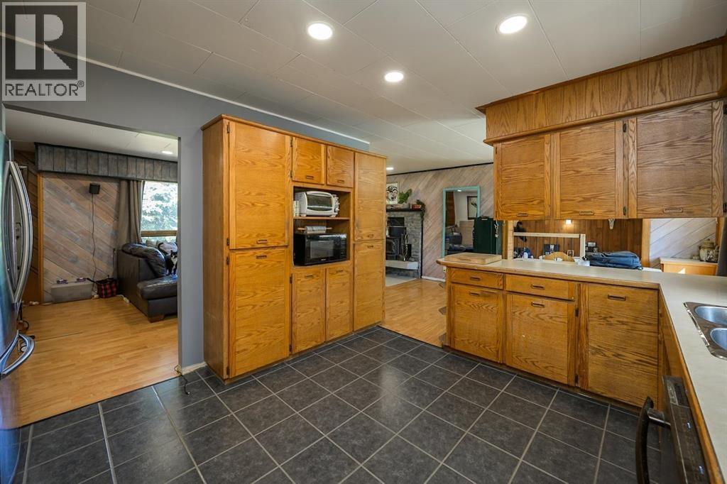 Photo 33 of 8110 Hart Highway, Prince George BC