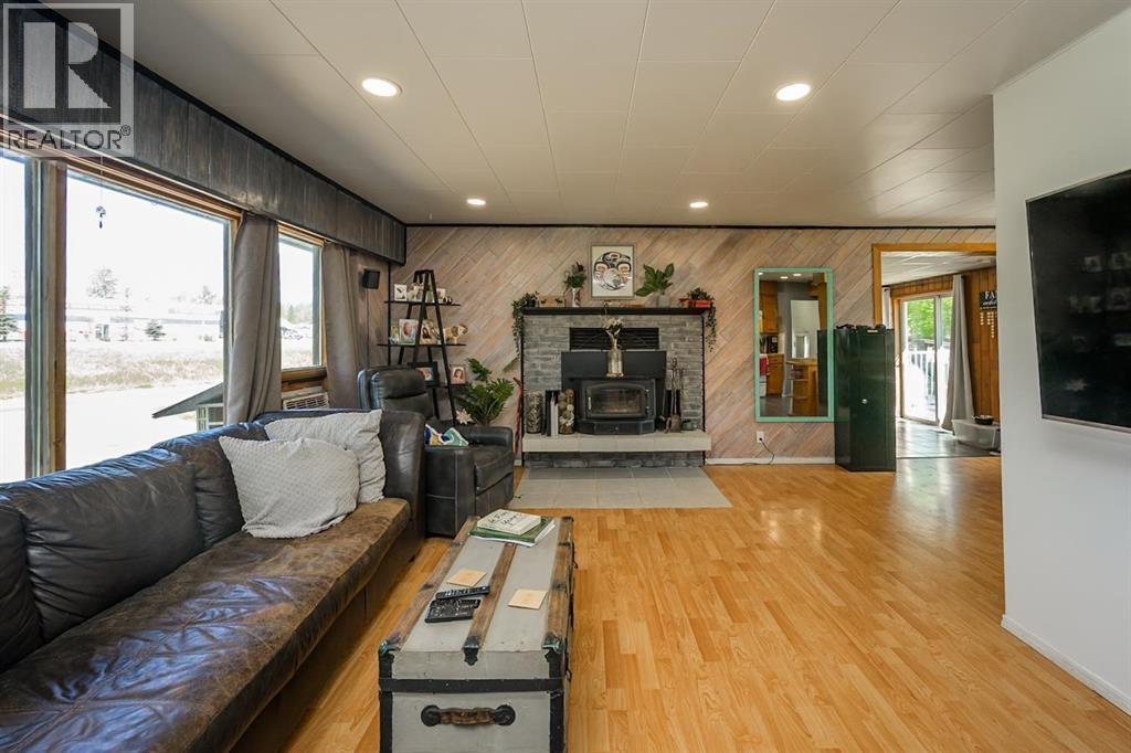 Photo 16 of 8110 Hart Highway, Prince George BC