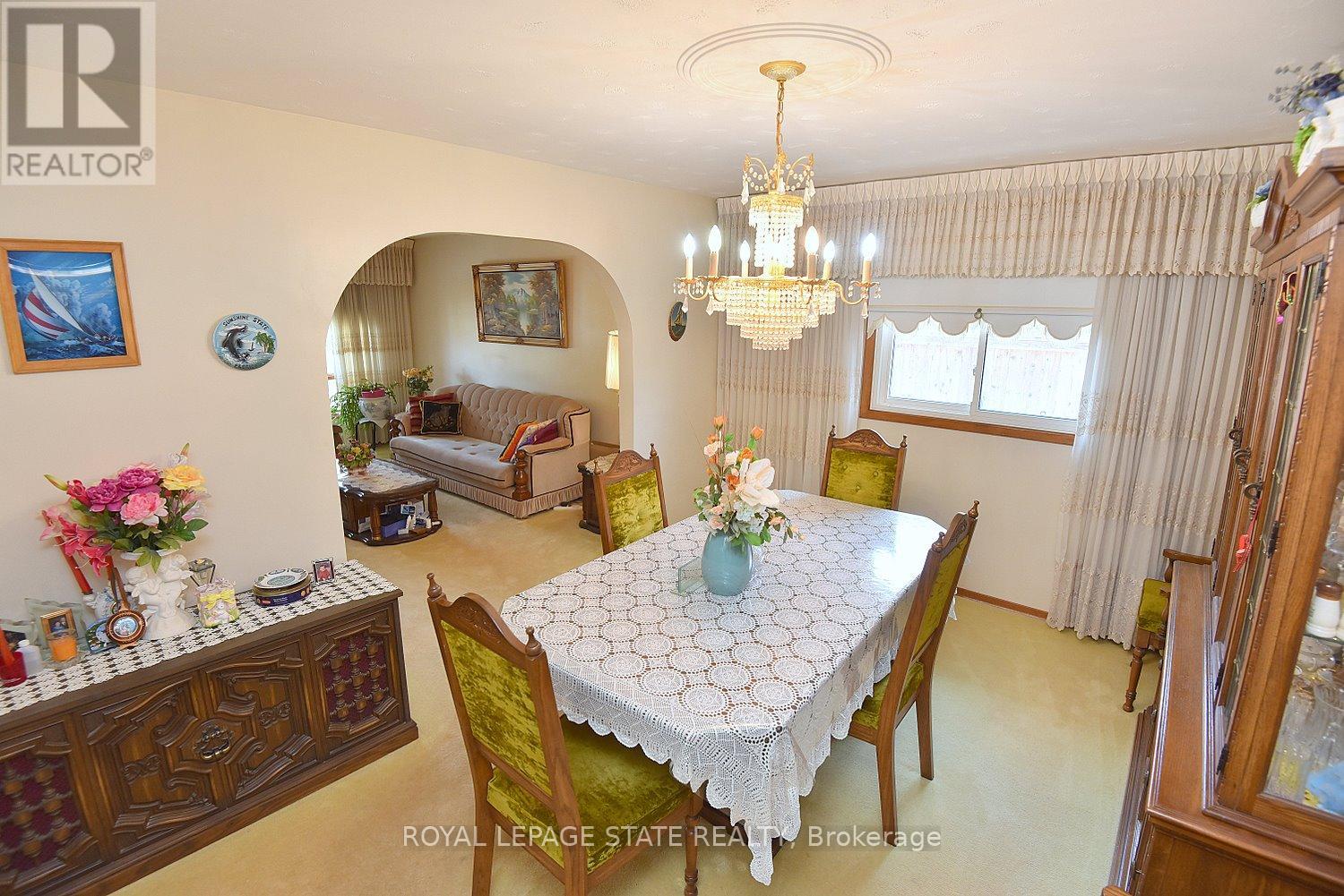 Photo 16 of 122 Mount Albion Road, Hamilton ON