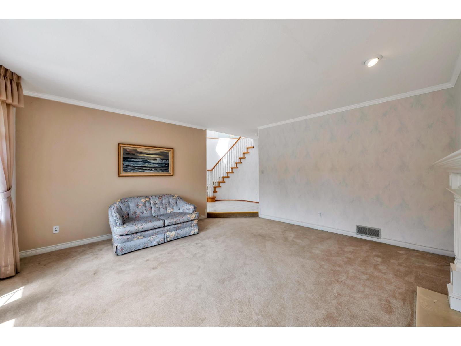 Photo 6 of 1829 Ocean Surf Place, Surrey BC